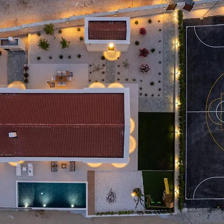 Luxury Aria Dalmatica Heated Pool Sauna & Jacuzzi Villa *