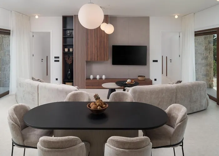 Luxury Aria Dalmatica Heated Pool Sauna & Jacuzzi * Sikovo