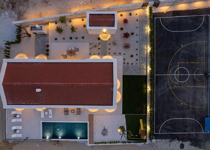 Luxury Aria Dalmatica Heated Pool Sauna & Jacuzzi Villa *